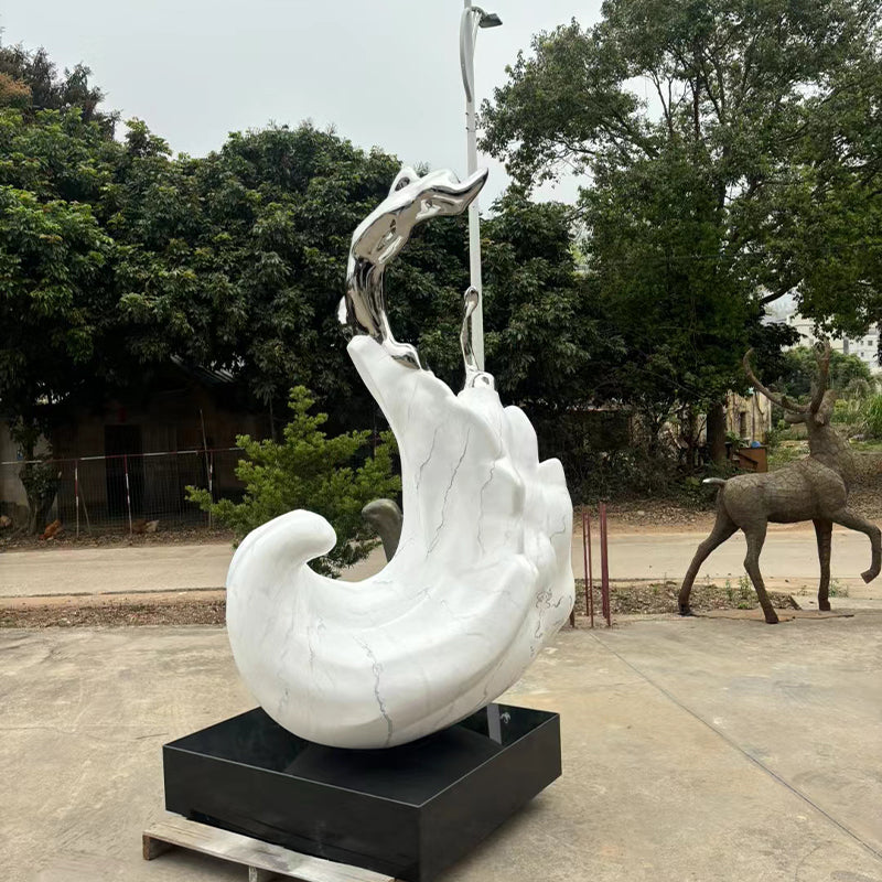 不锈钢云卷雕塑