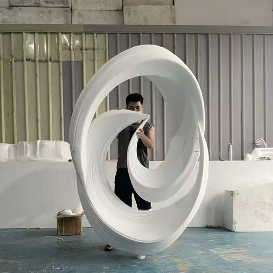 不锈钢镜面雕塑