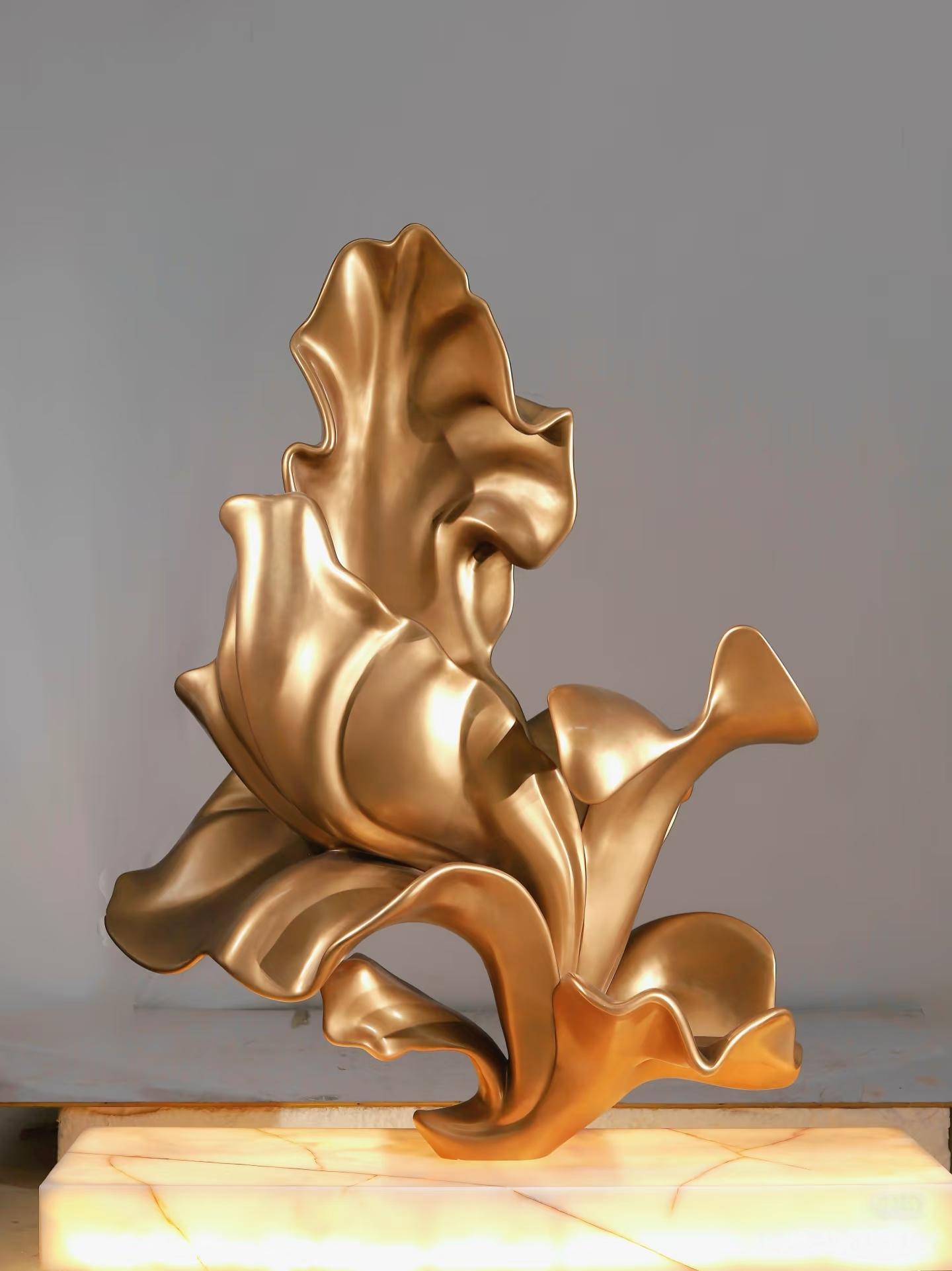 Abstract Glass Steel Flower Sculpture